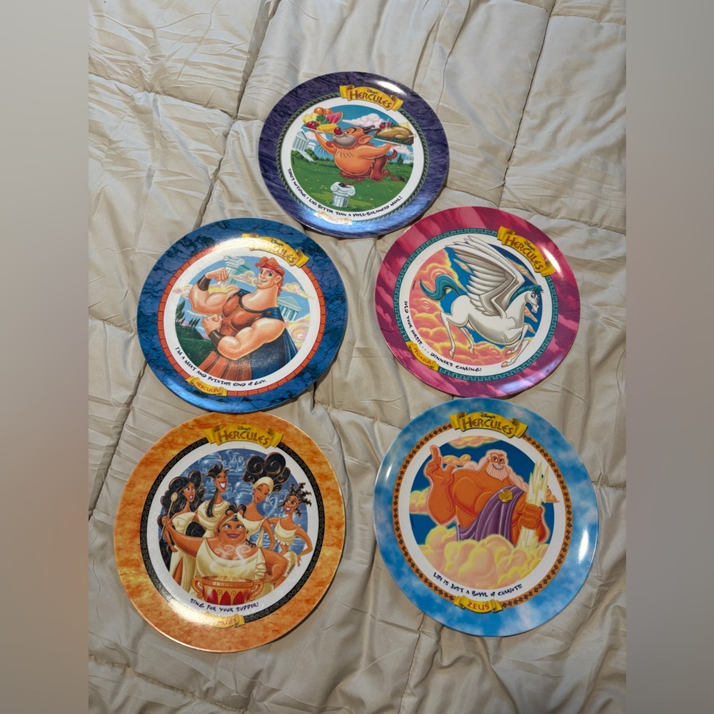 Hercules Themed Decorative Plates Set vintage (1997)